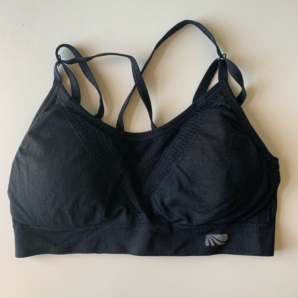 Marika black sports bra with design